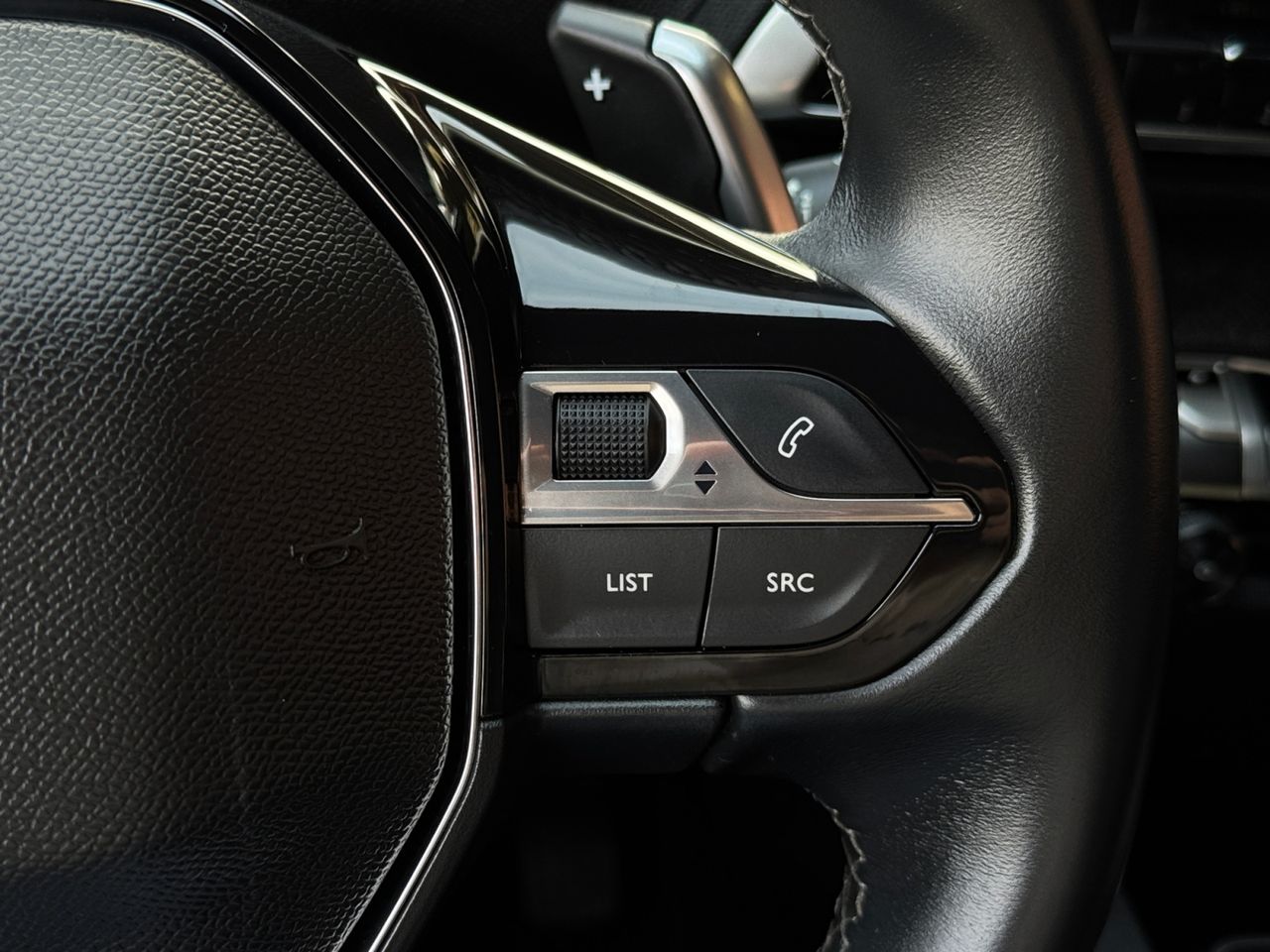 Peugeot 3008 Hybrid ALLURE PACK HYBRID 225 EAT8 - Foto 2