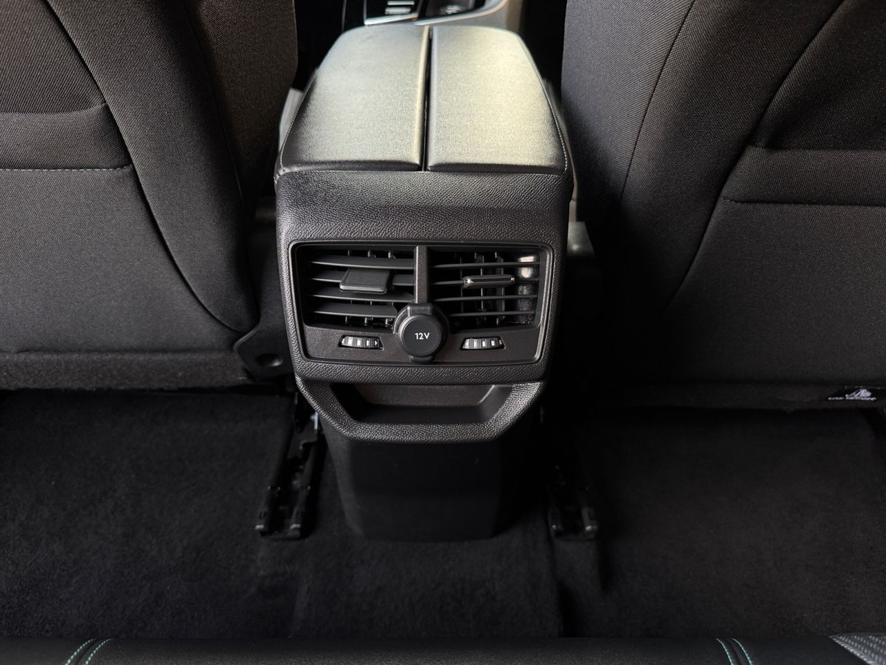 Peugeot 3008 Hybrid ALLURE PACK HYBRID 225 EAT8 - Foto 2
