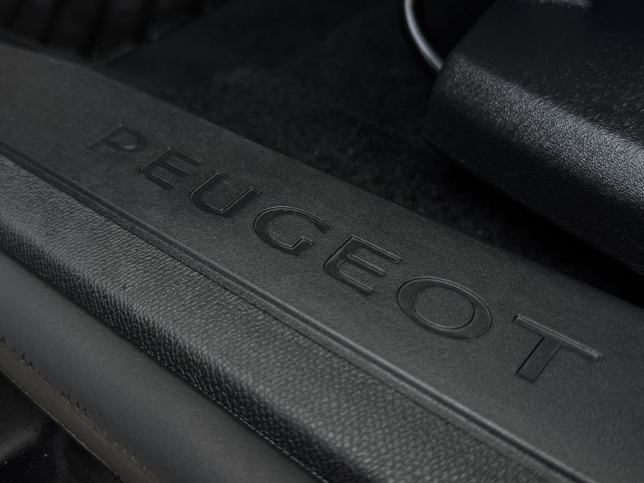 Peugeot 3008 Hybrid ALLURE PACK HYBRID 225 EAT8 - Foto 2