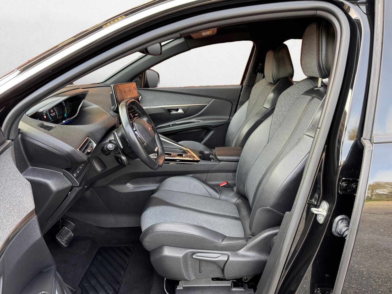 Peugeot 3008 Hybrid ALLURE PACK HYBRID 225 EAT8 - Foto 2