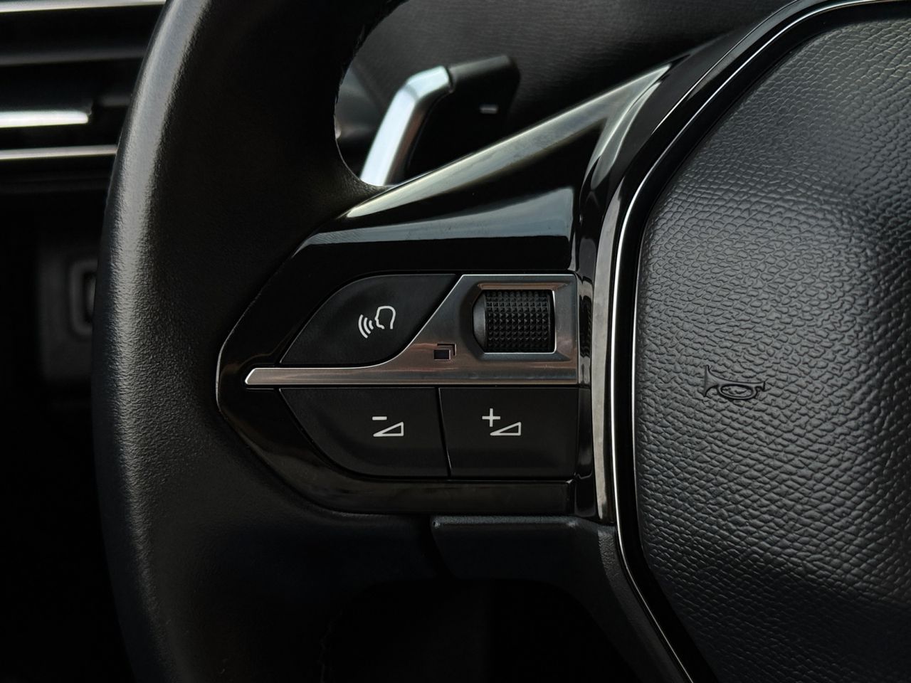 Peugeot 3008 Hybrid ALLURE PACK HYBRID 225 EAT8 - Foto 2