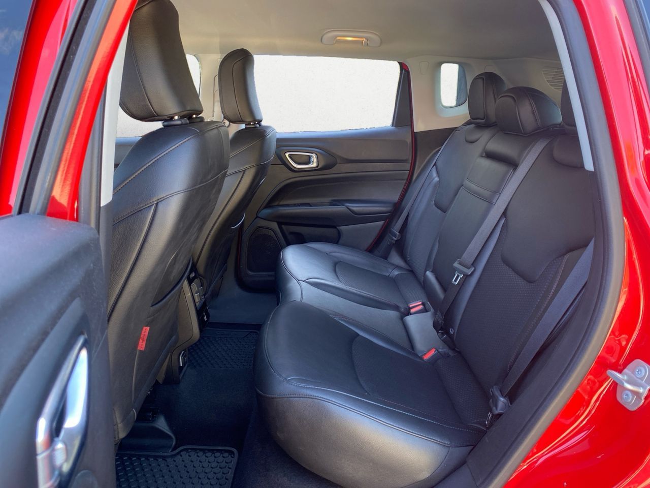 Jeep Compass 4XE 1.3 PHEV TZAIHAWK AT AWD 240 CV - Foto 2