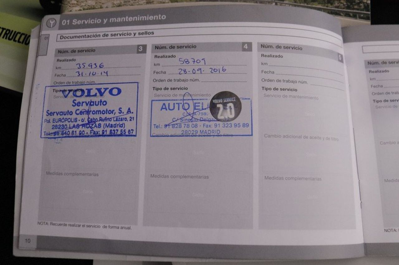 Volvo Xc60 2.5 Momentum Awd Auto 205cv - foto 23