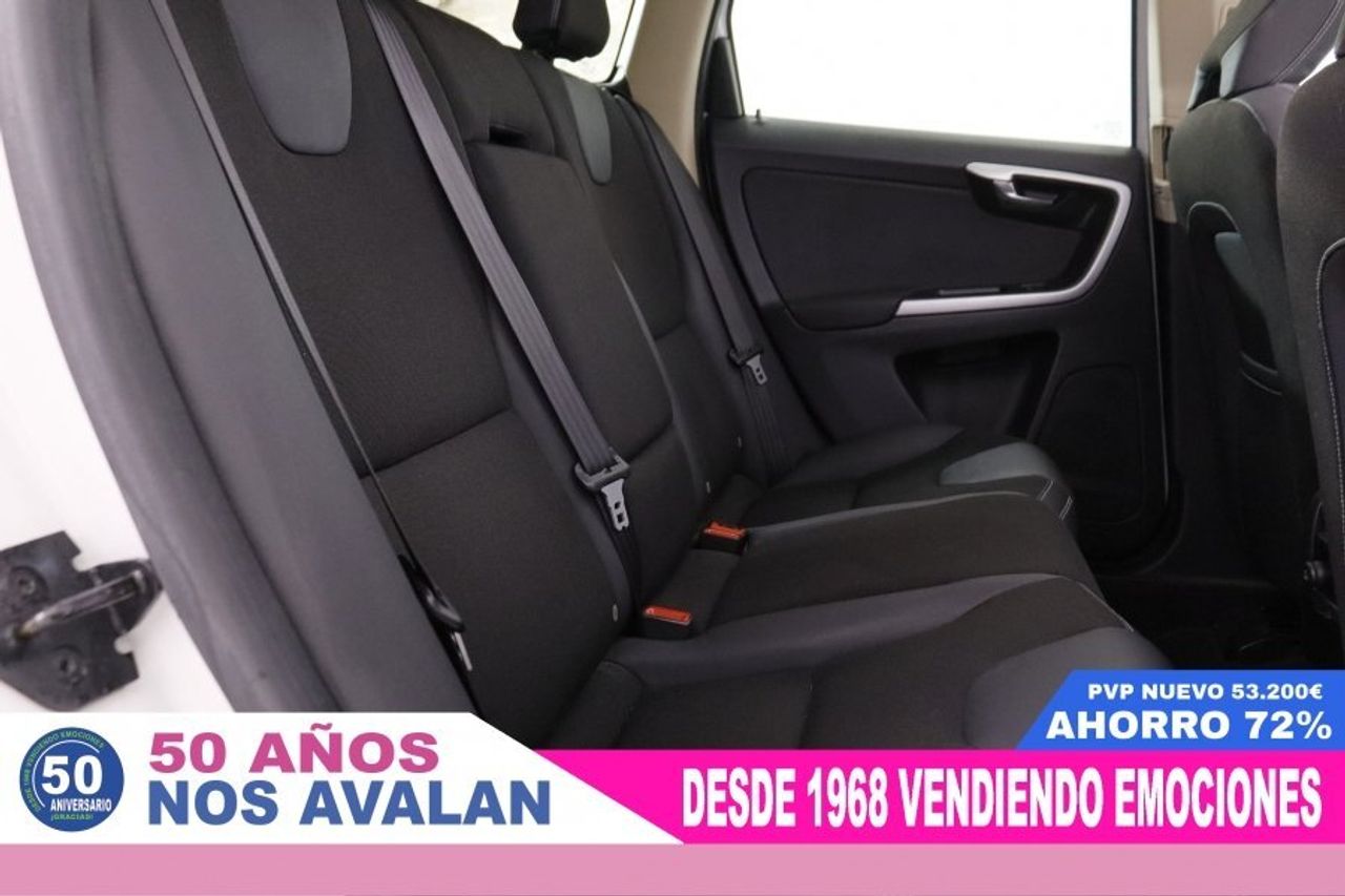 Volvo Xc60 2.5 Momentum Awd Auto 205cv - foto 20