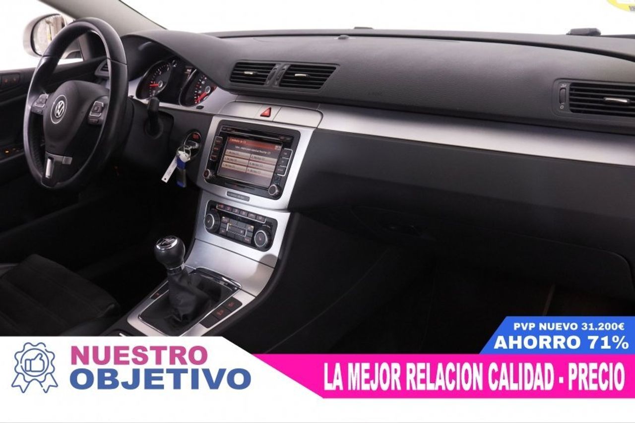 Volkswagen Passat 1.6 Tdi Bluemotion 105cv - foto 12