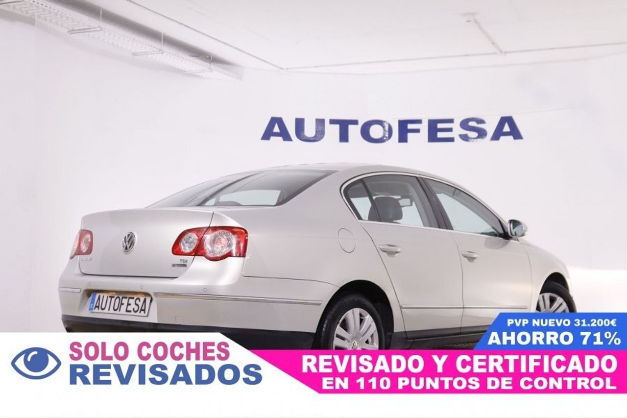 Volkswagen Passat 1.6 Tdi Bluemotion 105cv - foto 4