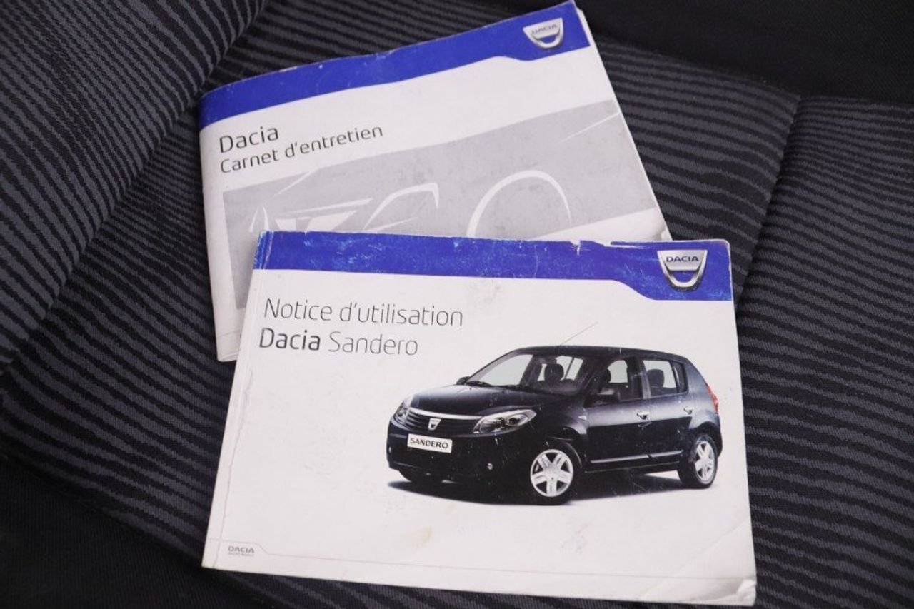Dacia Sandero 1.4  Mpi Laureate 75cv - foto 18