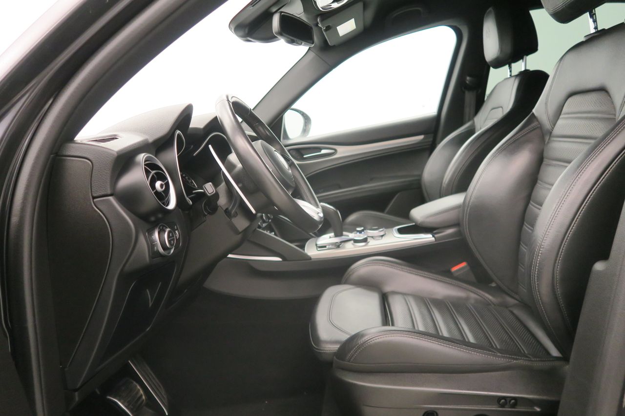 Alfa Romeo Stelvio VELOCE 2.2 D TURBO 210 CV AUTO 4WD 5P - foto 18