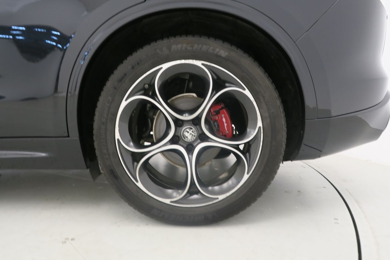 Alfa Romeo Stelvio VELOCE 2.2 D TURBO 210 CV AUTO 4WD 5P - foto 27