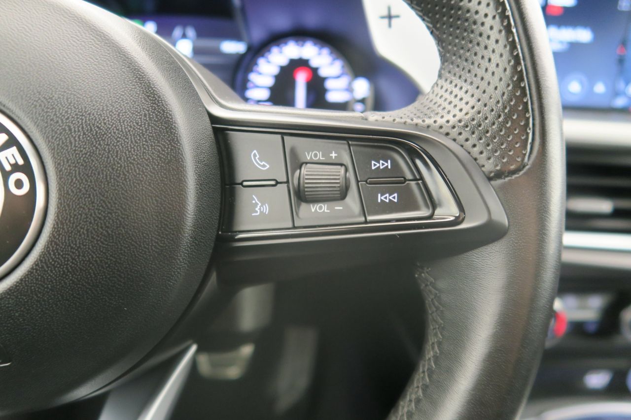 Alfa Romeo Stelvio VELOCE 2.2 D TURBO 210 CV AUTO 4WD 5P - foto 14