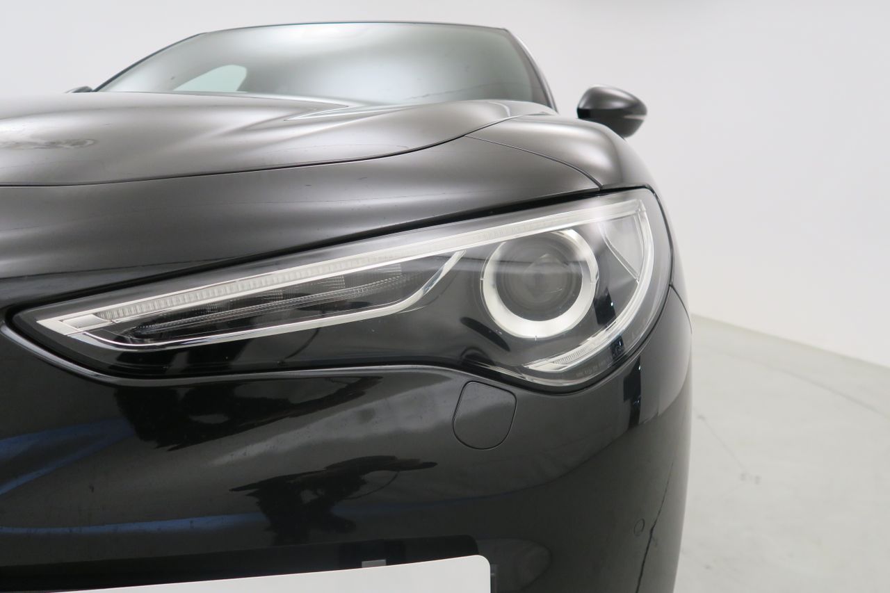 Alfa Romeo Stelvio VELOCE 2.2 D TURBO 210 CV AUTO 4WD 5P - foto 24