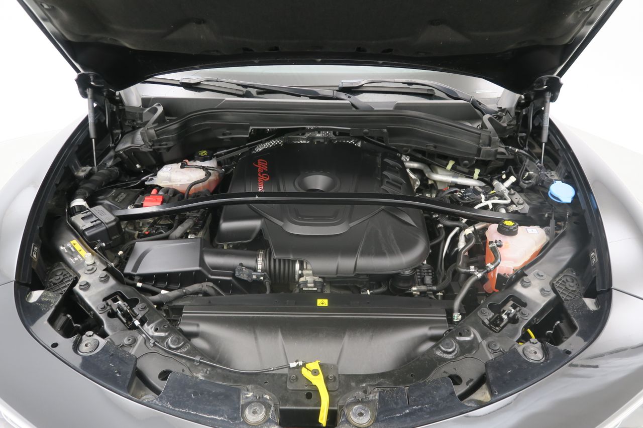 Alfa Romeo Stelvio VELOCE 2.2 D TURBO 210 CV AUTO 4WD 5P - foto 21