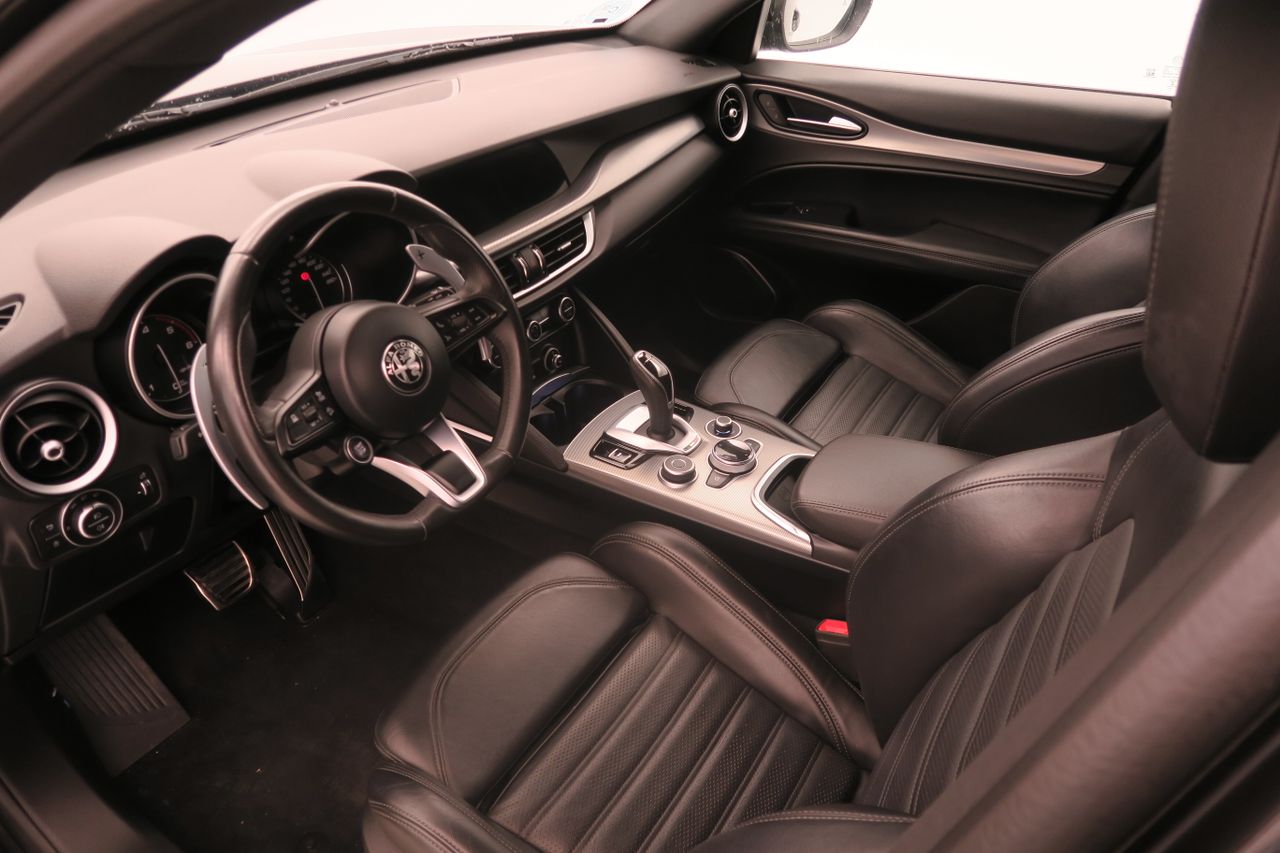Alfa Romeo Stelvio VELOCE 2.2 D TURBO 210 CV AUTO 4WD 5P - foto 7