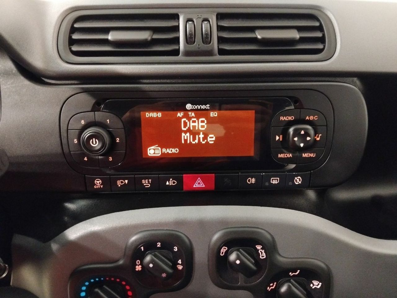 Fiat Panda CITY LIFE 1.0 MHEV 70 CV 5P - foto 7