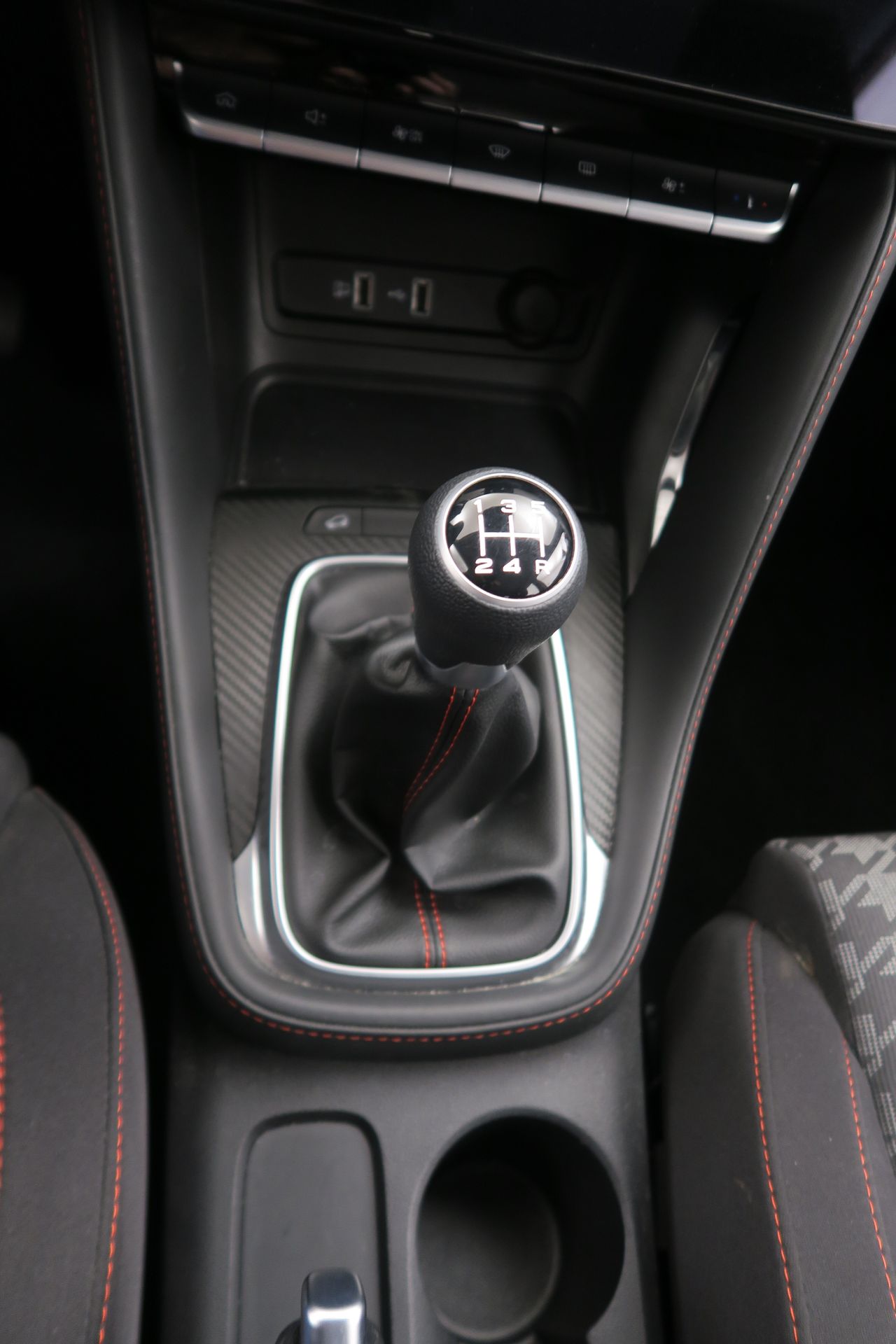 MG ZS SUV 1.5 COMFORT 106 5P - foto 17