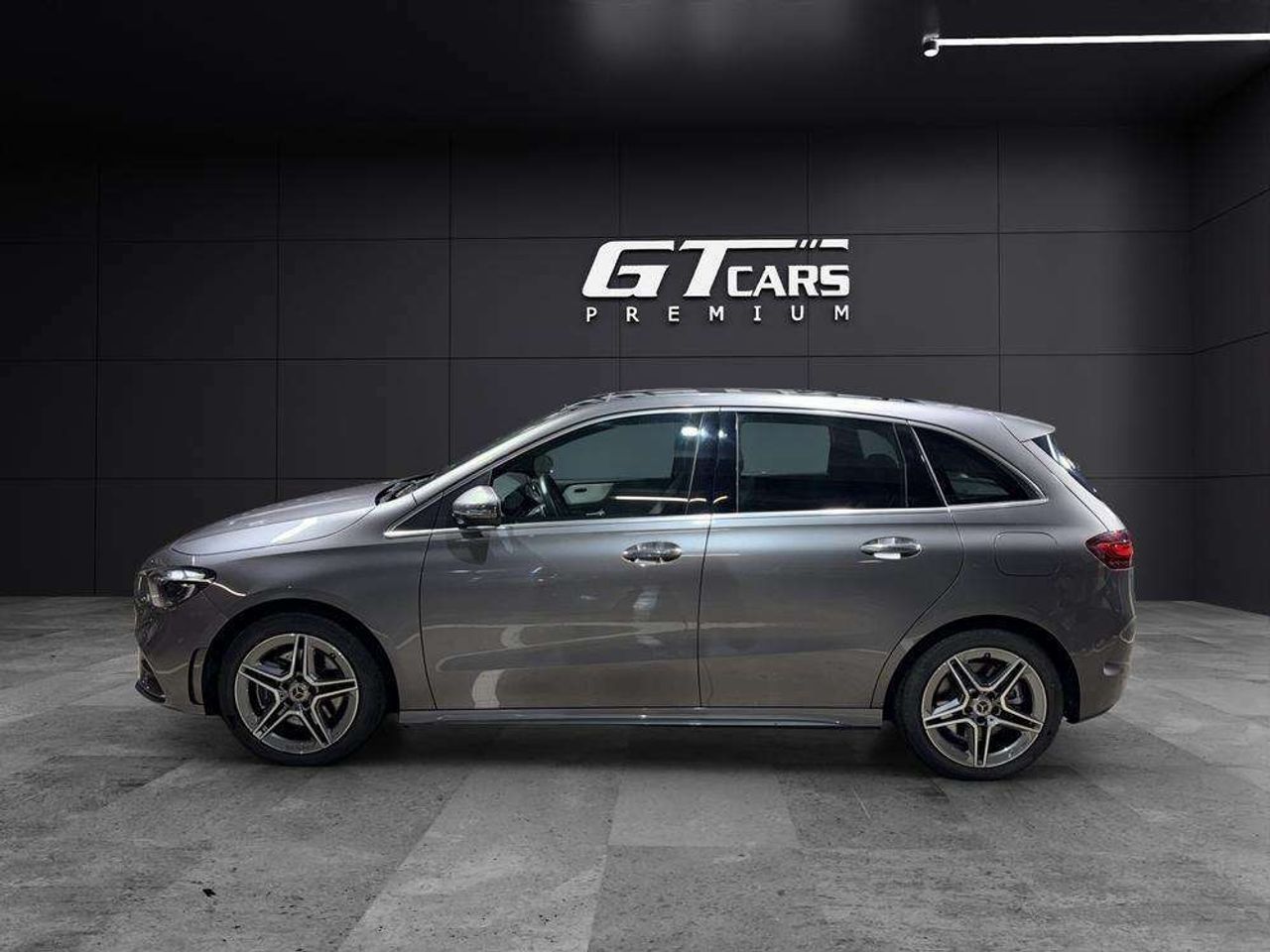 mercedes clase b 2024 / foto grande (3)