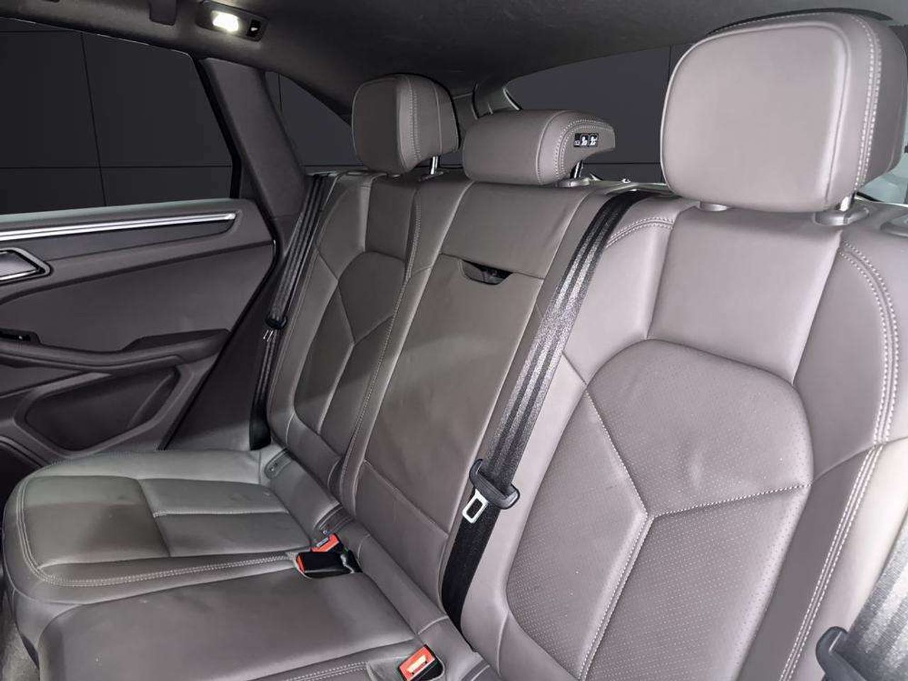 Porsche Macan . - foto 16