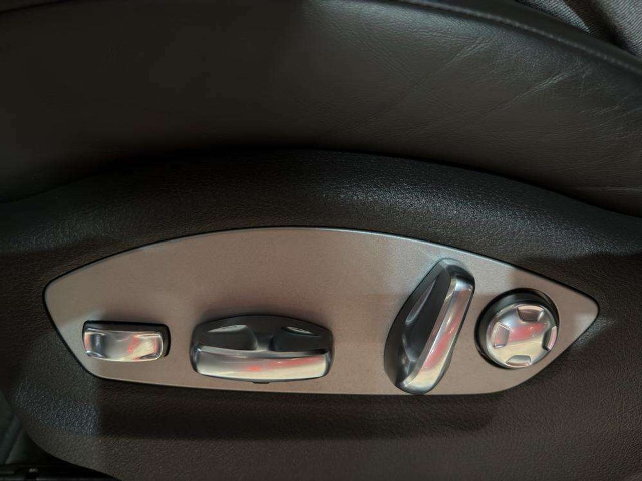 Porsche Macan . - foto 14