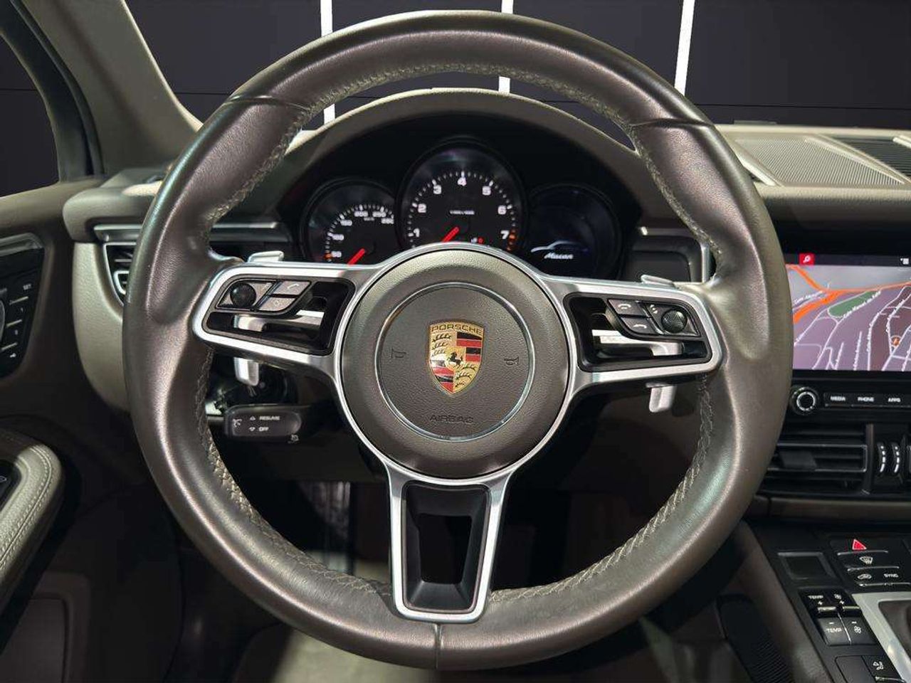 Porsche Macan . - foto 10