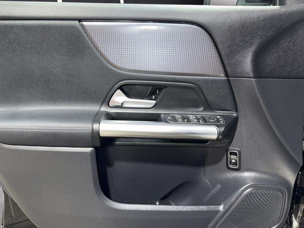 Mercedes GLA 200d Progressive - foto 14