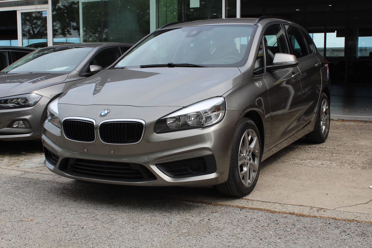 Foto bmw serie 2 active tourer 2018 /