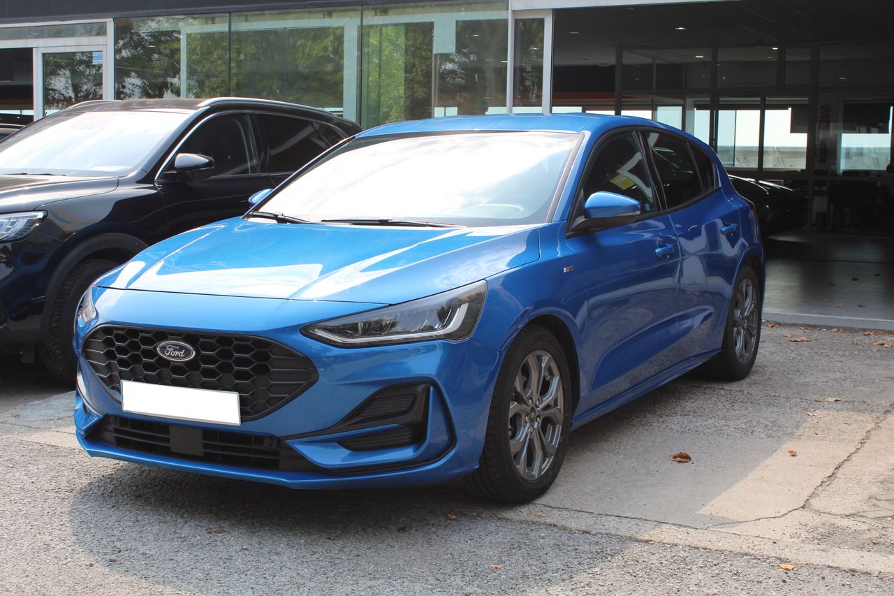 ford focus 2023 /