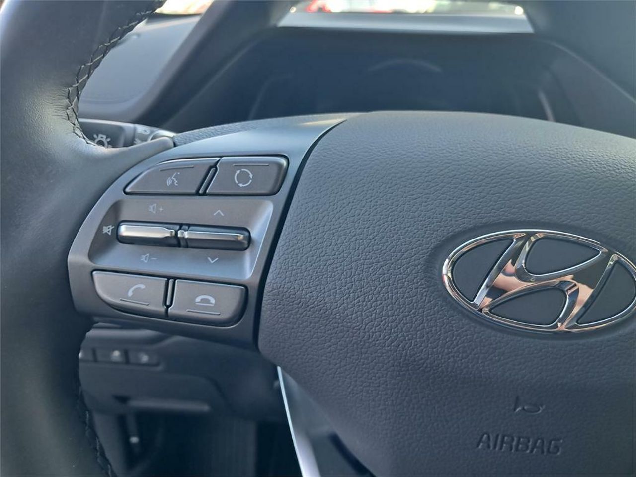 Hyundai IONIQ 1.6 GDI PHEV Tecno DCT - Foto 2