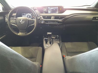 Lexus UX 2.0 250h Business