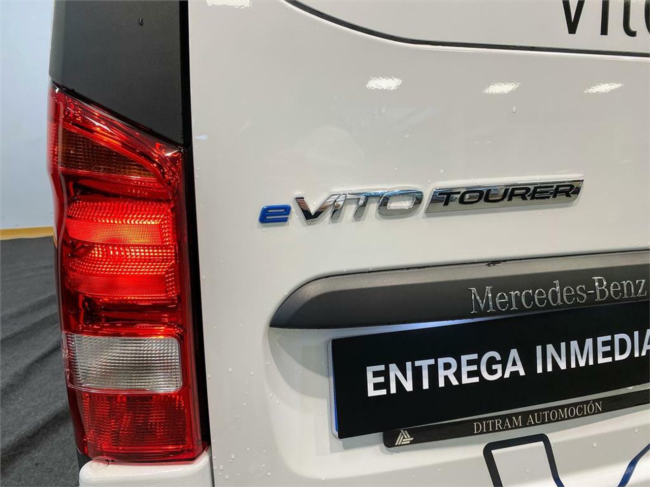 Mercedes Vito e-Vito 129 Prep. Furgón Larga - Foto 2