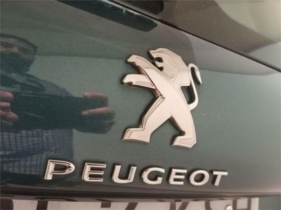 Peugeot 2008 Allure 1.2 PureTech 81KW (110CV) Auto