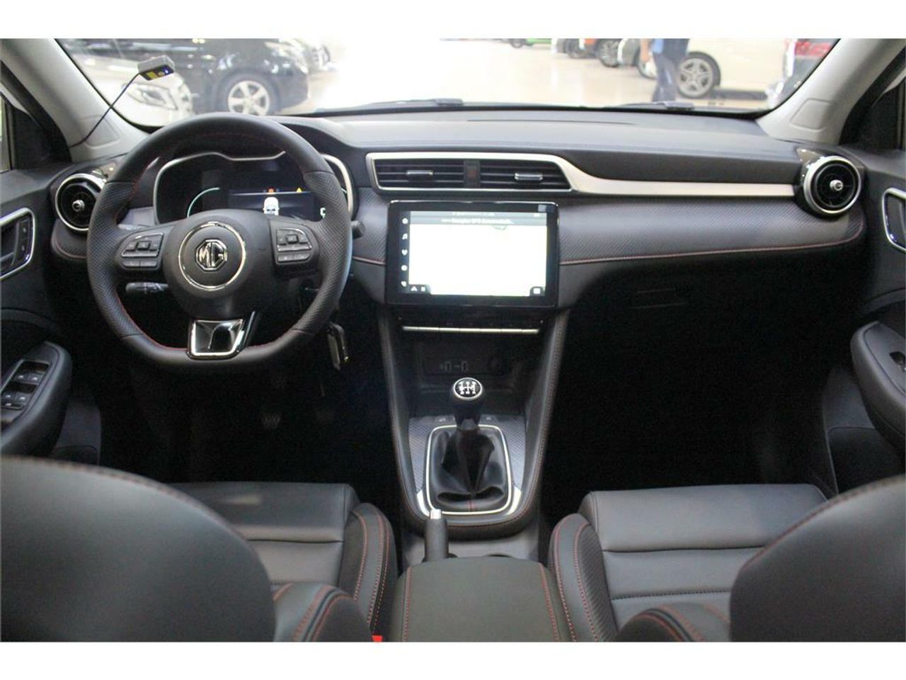 MG ZS 1.5 Luxury - Foto 2