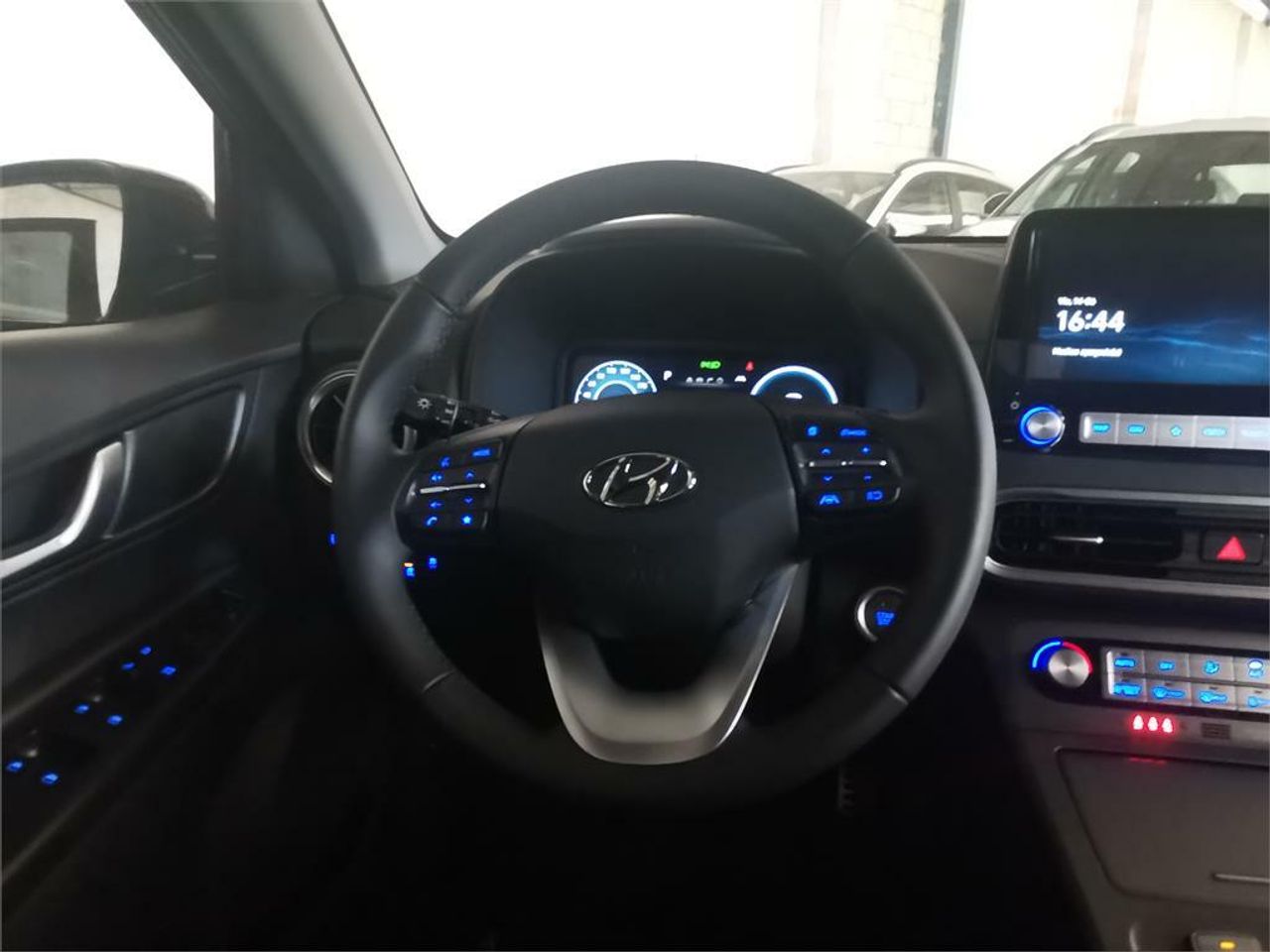 Hyundai Kona EV 115kW 48kWh Tecno 2C - Foto 2