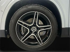 Mercedes GLA 200 d 4MATIC  - Foto 2