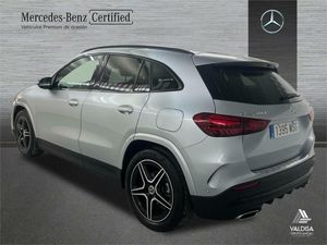 Mercedes GLA 200 d 4MATIC  - Foto 2