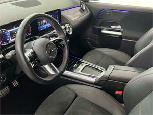 Mercedes GLA 200 d 4MATIC  - Foto 2