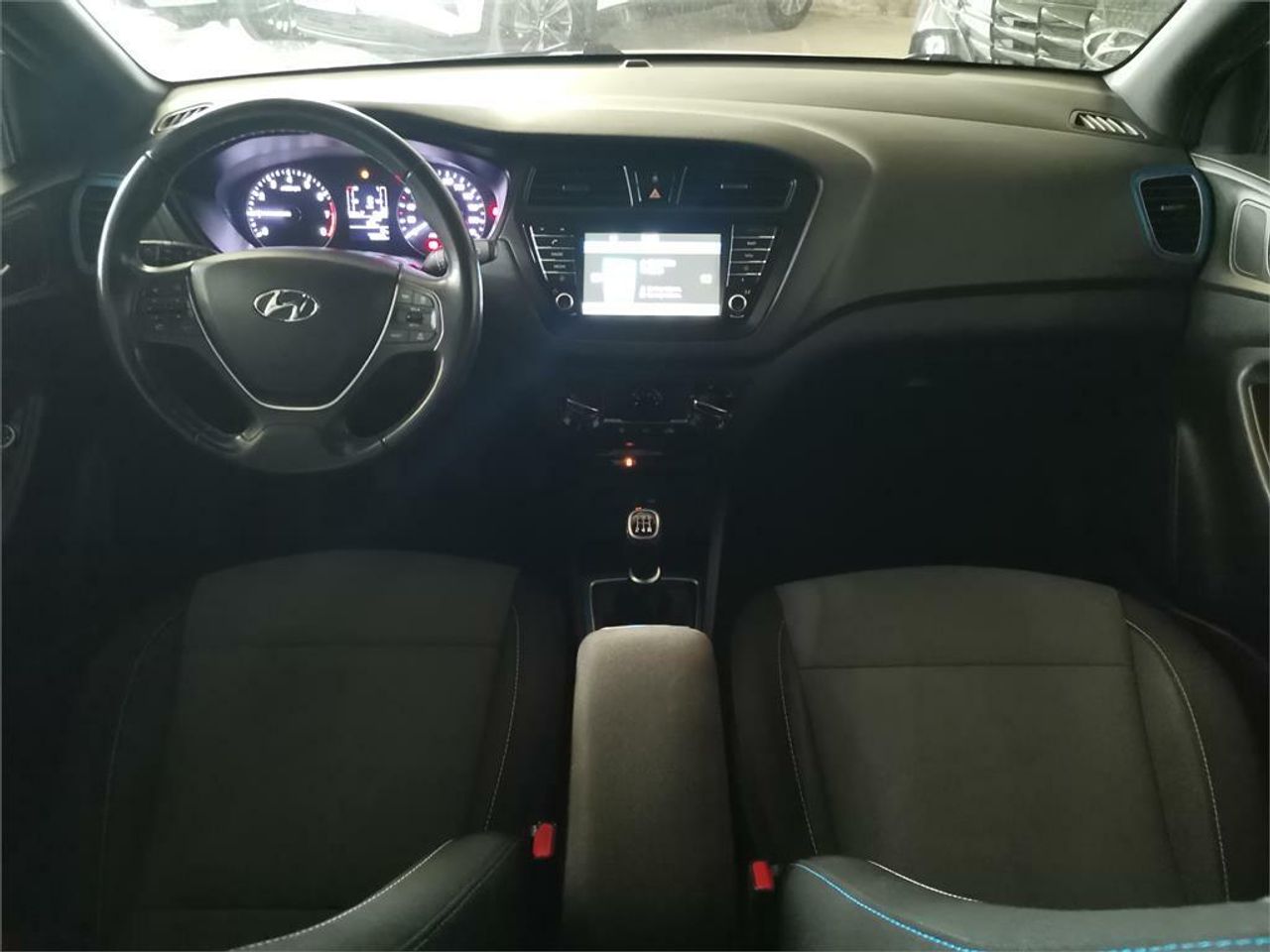 Hyundai i20 1.2 MPI Klass Go! Nav - Foto 2