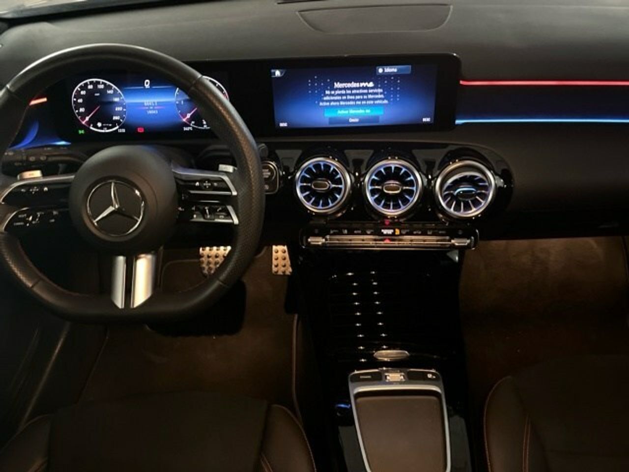 Mercedes Clase A 180 d Compacto - Foto 2