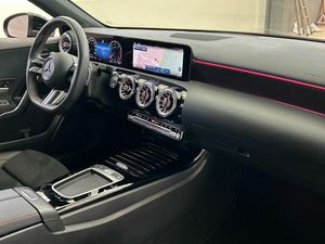 Mercedes Clase A 200 d AMG Line (EURO 6e)  - Foto 2