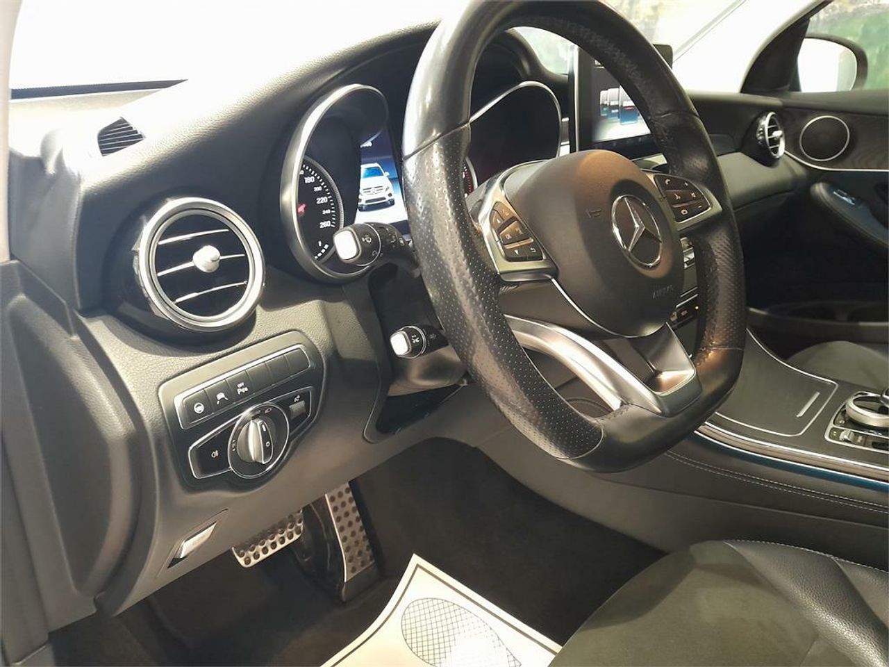 Mercedes GLC 220 d 4MATIC - Foto 2