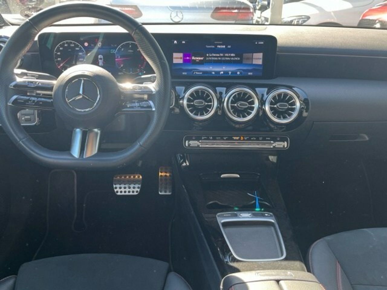 Mercedes Clase A 180 d AMG Line (EURO 6d) - Foto 2