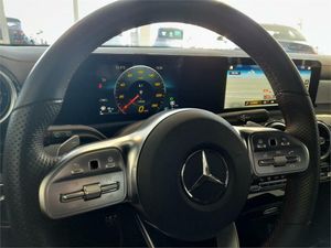 Mercedes CLA 200 D DCT Shooting Brake  - Foto 2