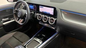 Mercedes GLA 200 d  - Foto 2