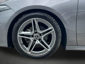 Mercedes Clase A 180 d Compacto  - Foto 2