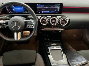 Mercedes Clase A 250 e Berlina  - Foto 2
