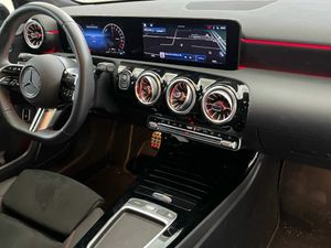 Mercedes Clase A 250 e Berlina  - Foto 2