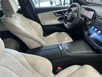 Mercedes Clase E 300 de con tecnología hibrida EQ