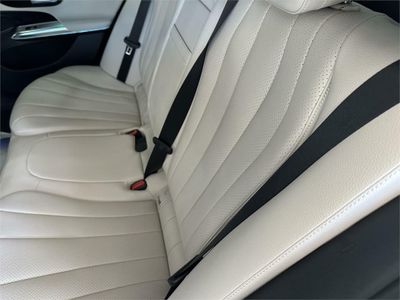 Mercedes Clase E 300 de con tecnología hibrida EQ