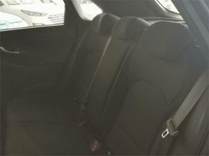 Hyundai i30 1.5 DPI Klass SLX  - Foto 2