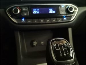 Hyundai i30 1.5 DPI Klass SLX  - Foto 2