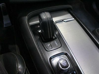 Volvo XC90 2.0 B5 D AWD R-Design Auto